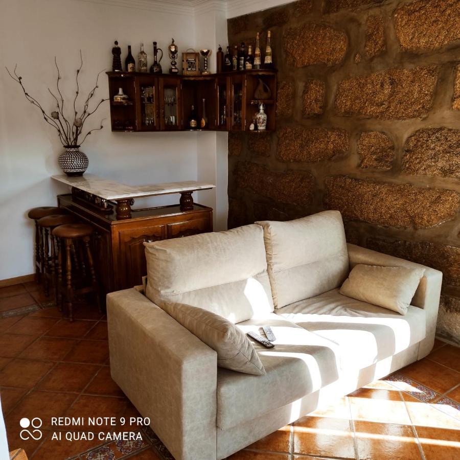 Casa Alem Rio - Quartos Para 6 Hospedes Em Santo Tirso Exterior foto